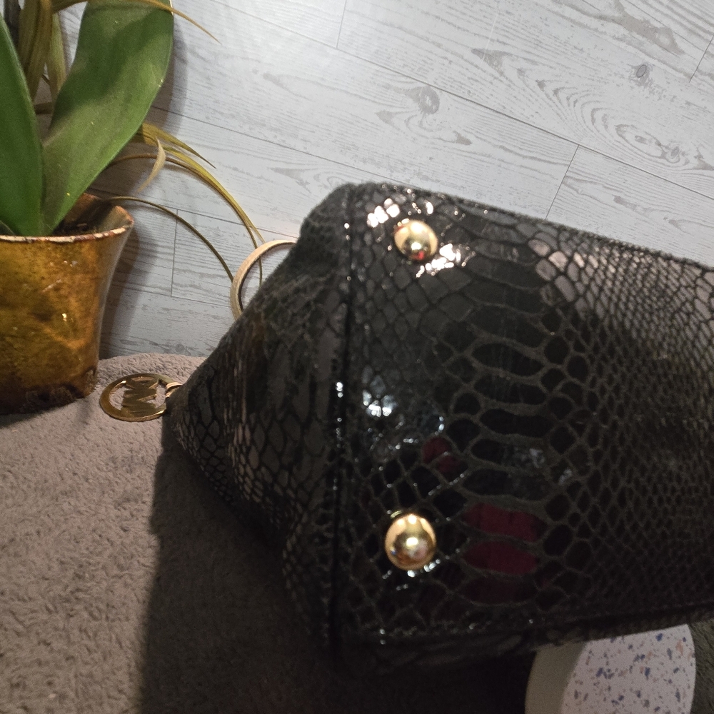 Michael Kors Snakeskin Print Shoulder Bag/Wallet - Picture 9 of 16